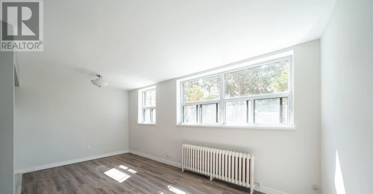 10-799 Robinson Street, Burlington, ON, L7R 2L4 - 2