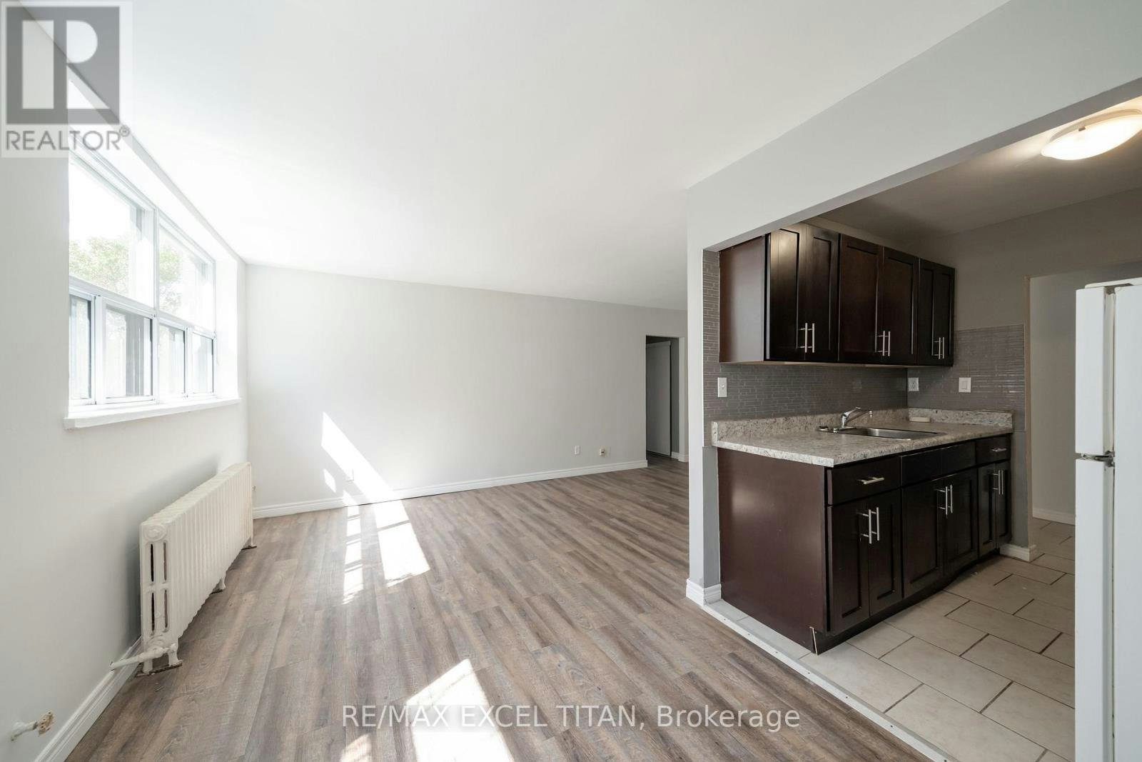 10-799 Robinson Street, Burlington, ON, L7R 2L4 - 10