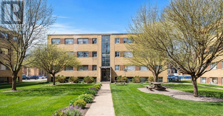 24-2035 Prospect Street, Burlington, ON, L7R 2L4