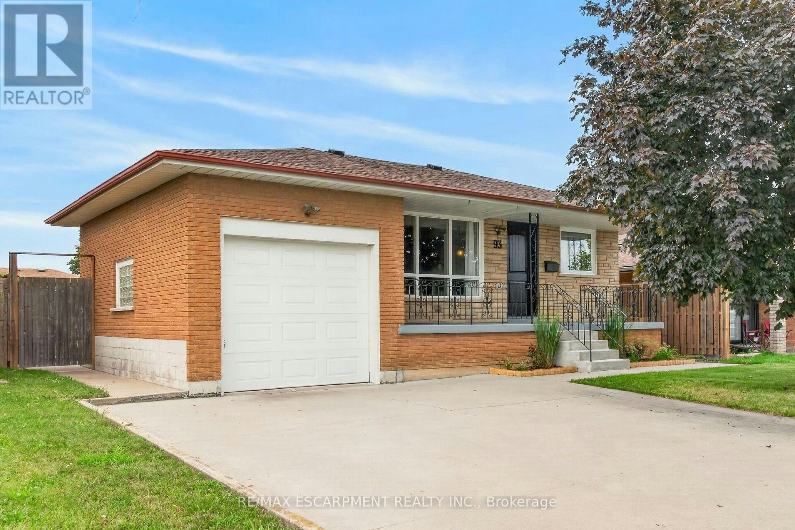 93 Nugent Drive, Hamilton, ON, L8H 2N1