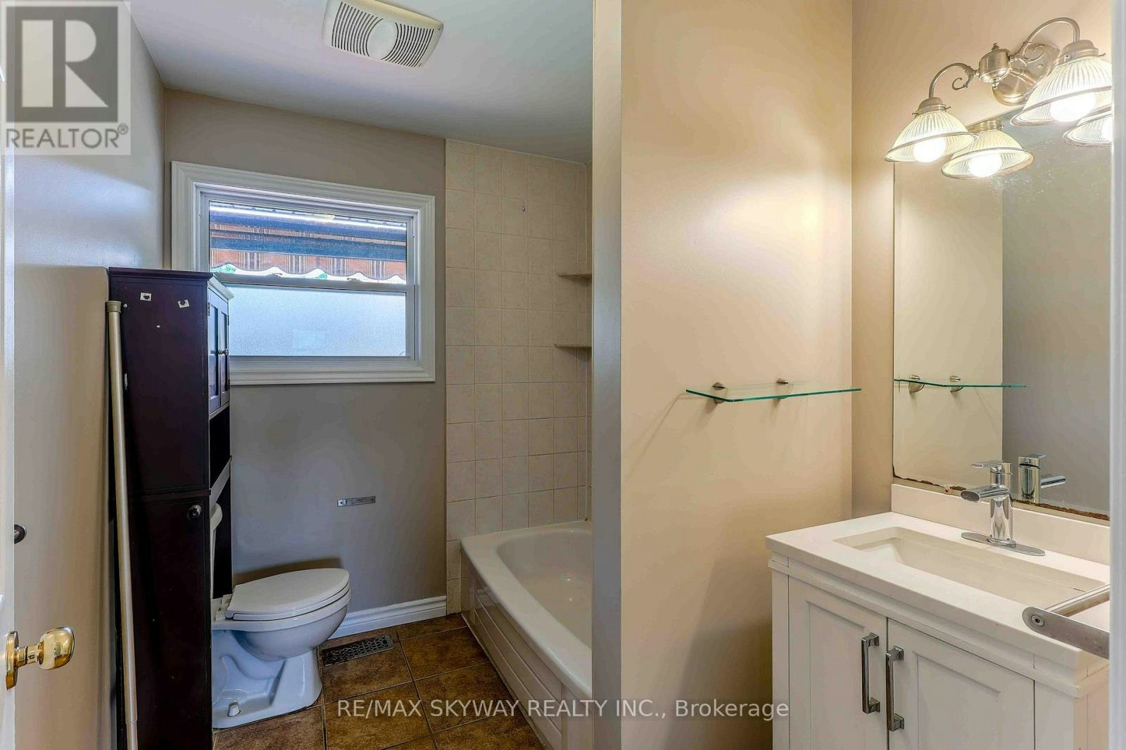 724 Brant Street, London, ON, N5Y 3N1 - 22