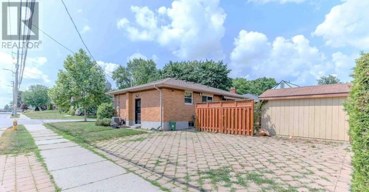 724 Brant Street, London, ON, N5Y 3N1 - 5