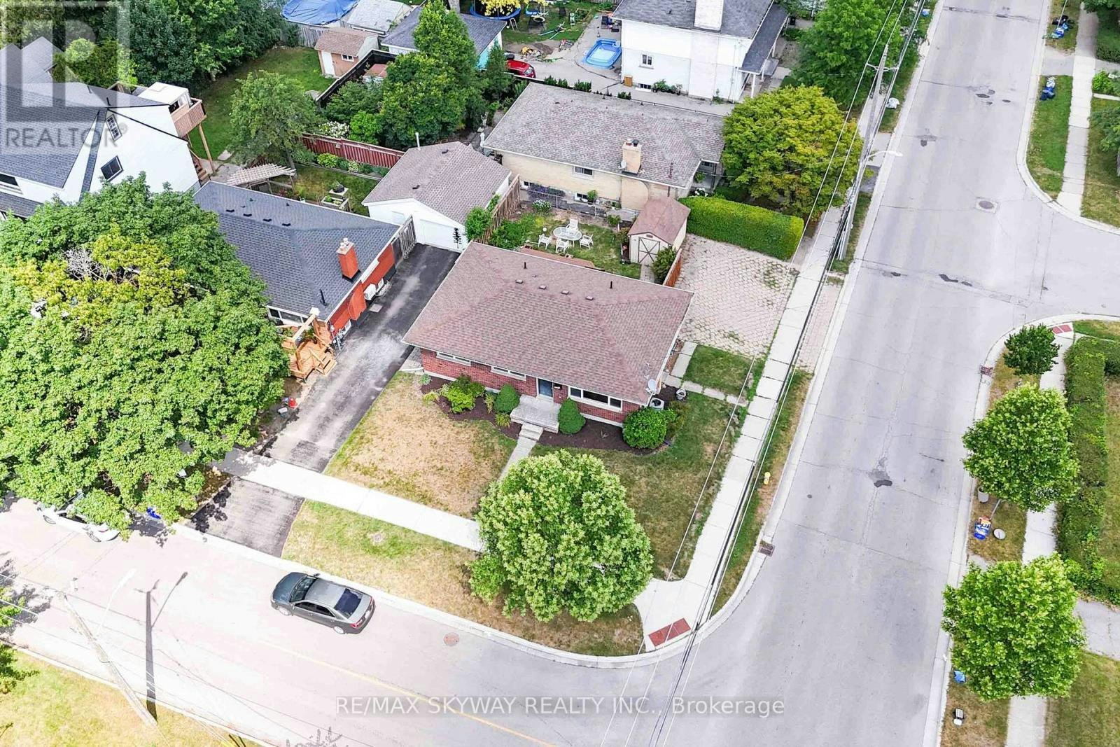 724 Brant Street, London, ON, N5Y 3N1 - 11