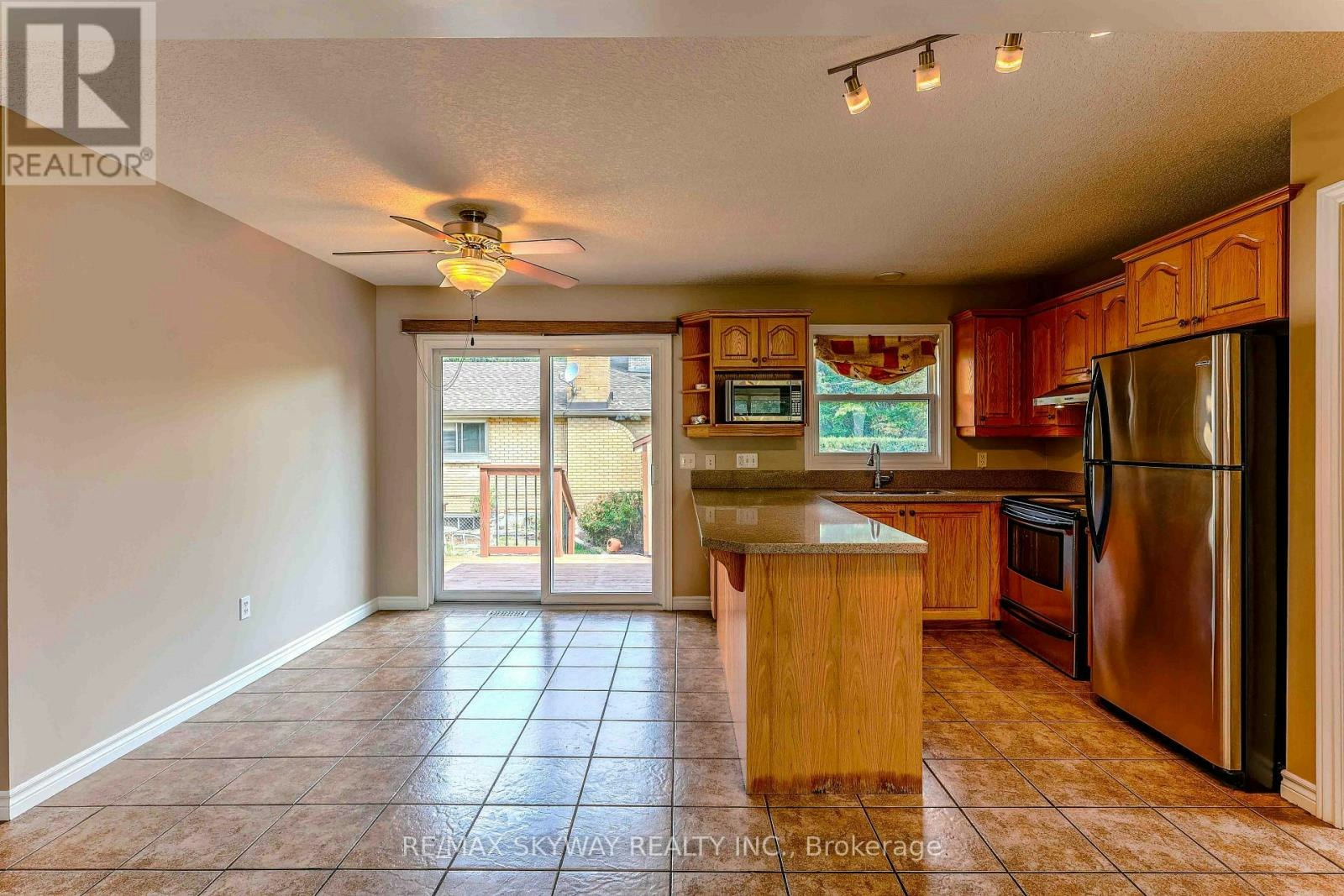 724 Brant Street, London, ON, N5Y 3N1 - 18