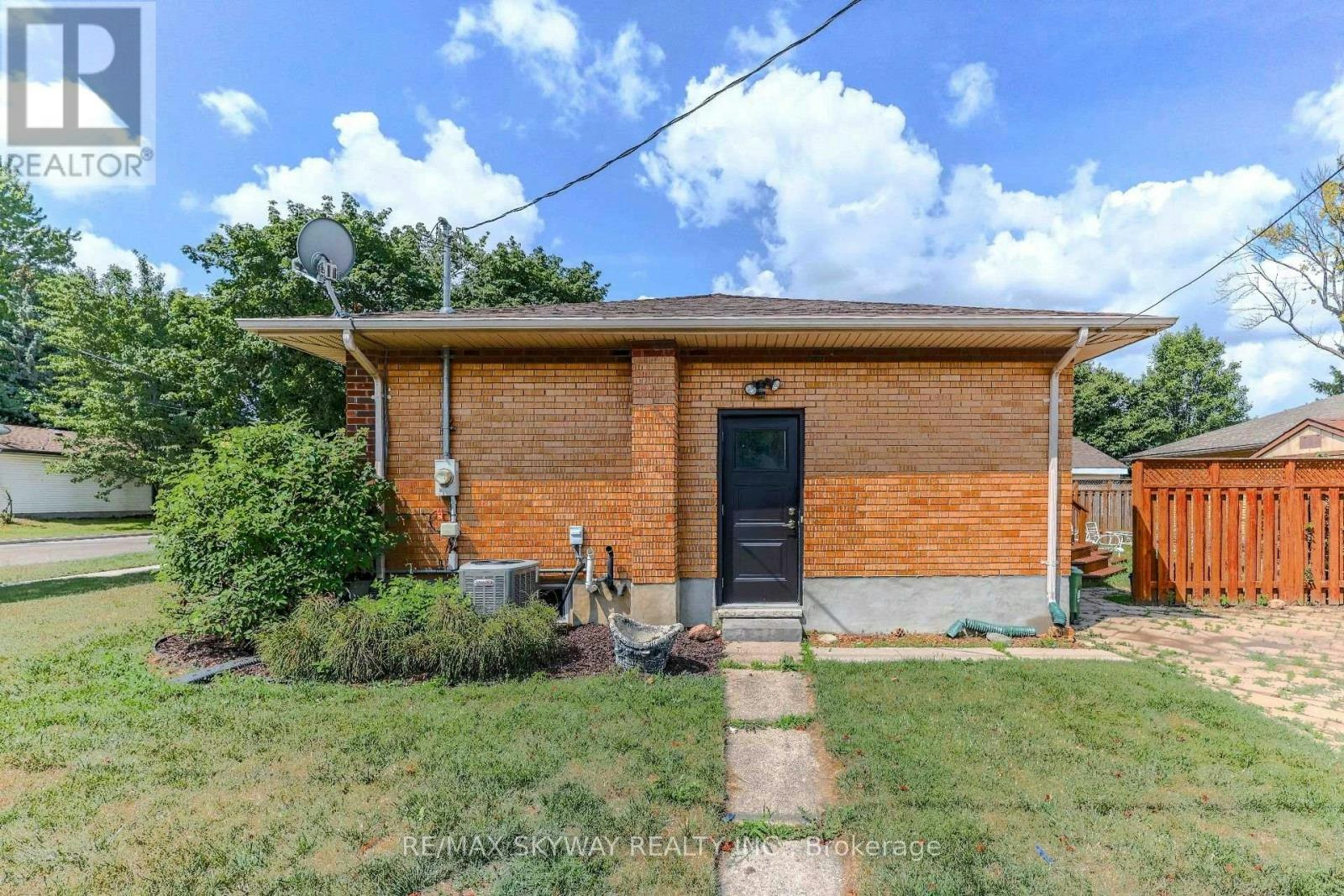 724 Brant Street, London, ON, N5Y 3N1 - 4
