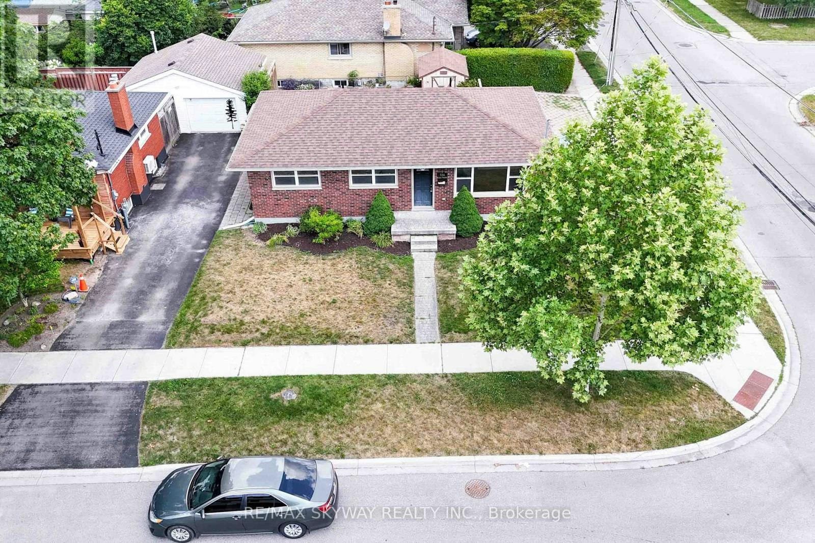 724 Brant Street, London, ON, N5Y 3N1 - 10