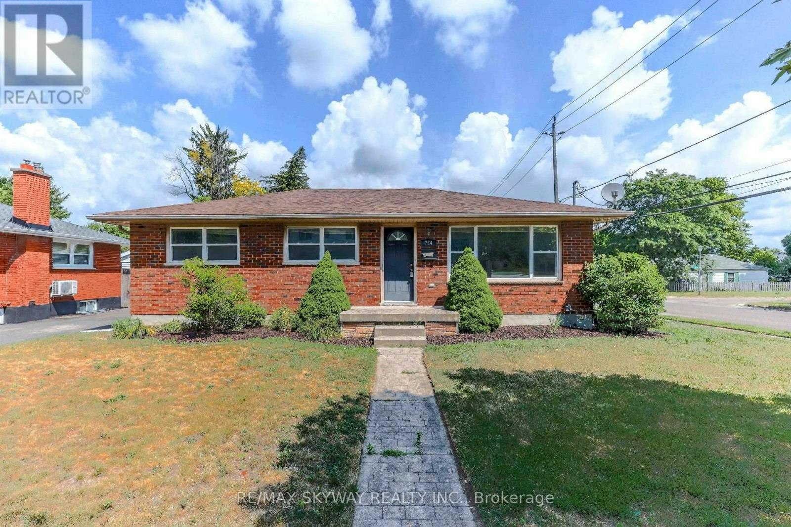 724 Brant Street, London, ON, N5Y 3N1