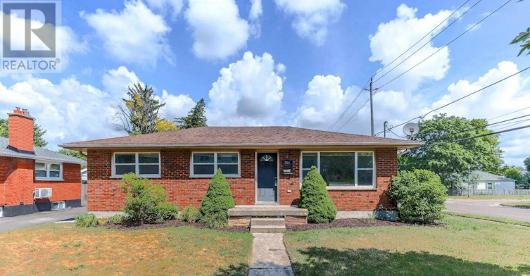 724 Brant Street, London, ON, N5Y 3N1