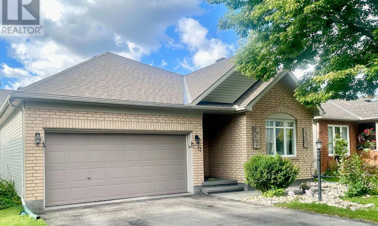 13 Fieldcrest Avenue
