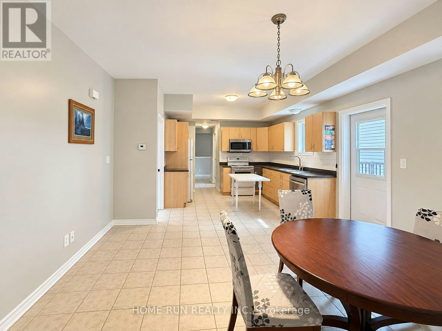 100 Blackburn Avenue, Ottawa, ON, K1N 8A7 - 24