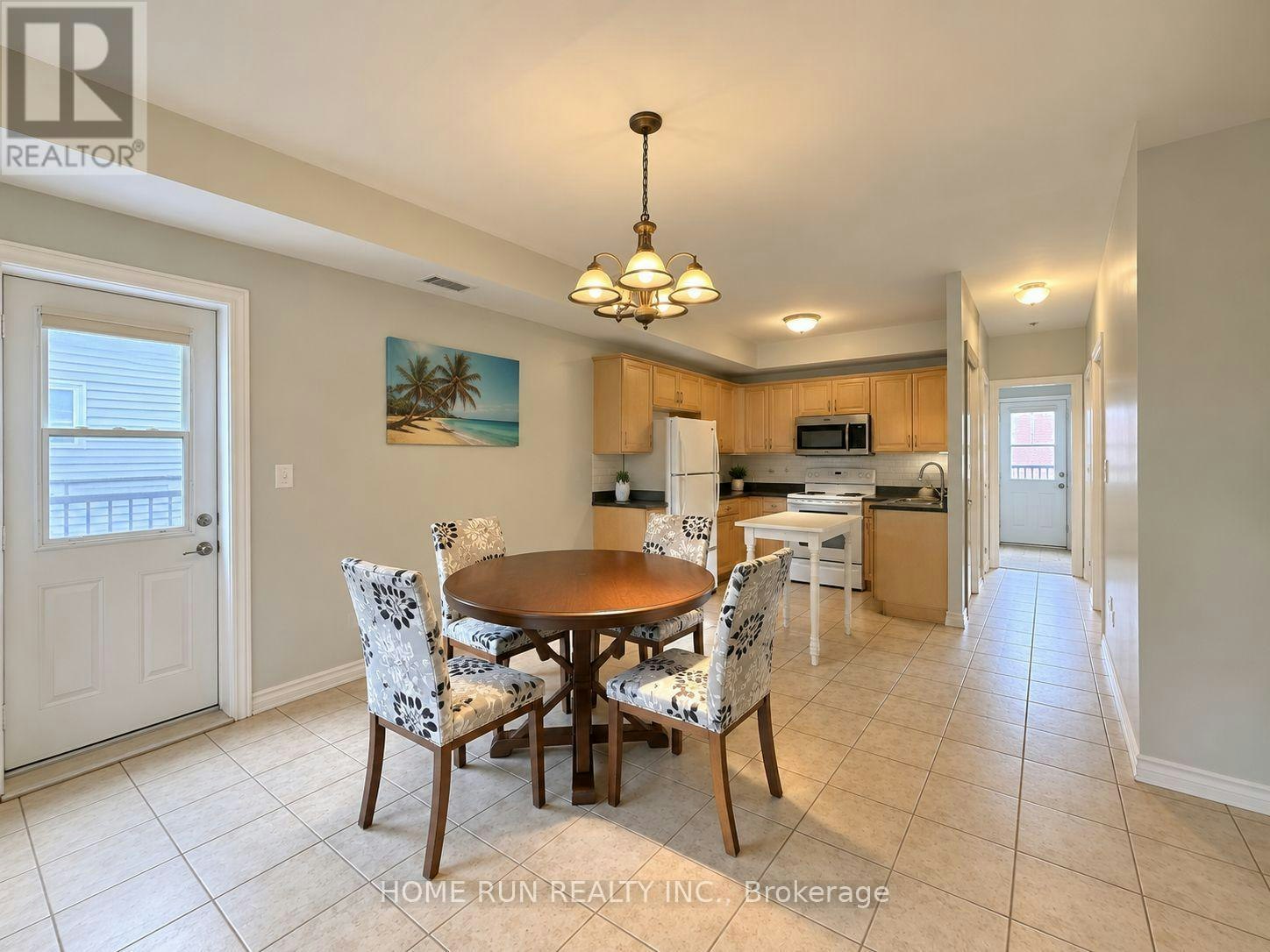 100 Blackburn Avenue, Ottawa, ON, K1N 8A7 - 8