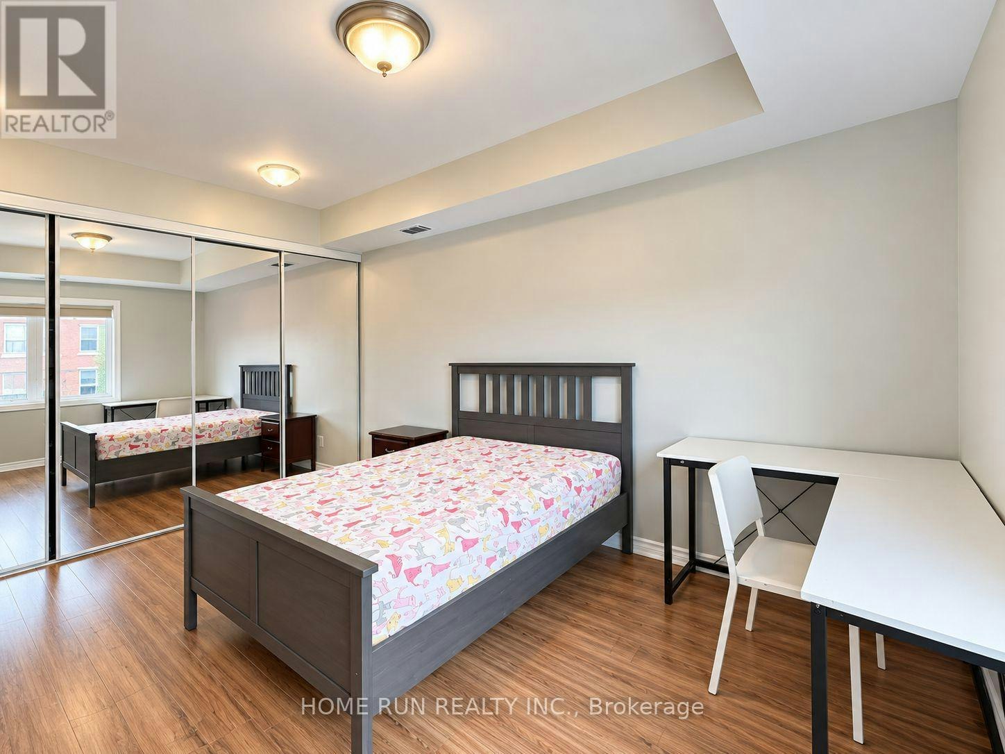 100 Blackburn Avenue, Ottawa, ON, K1N 8A7 - 18