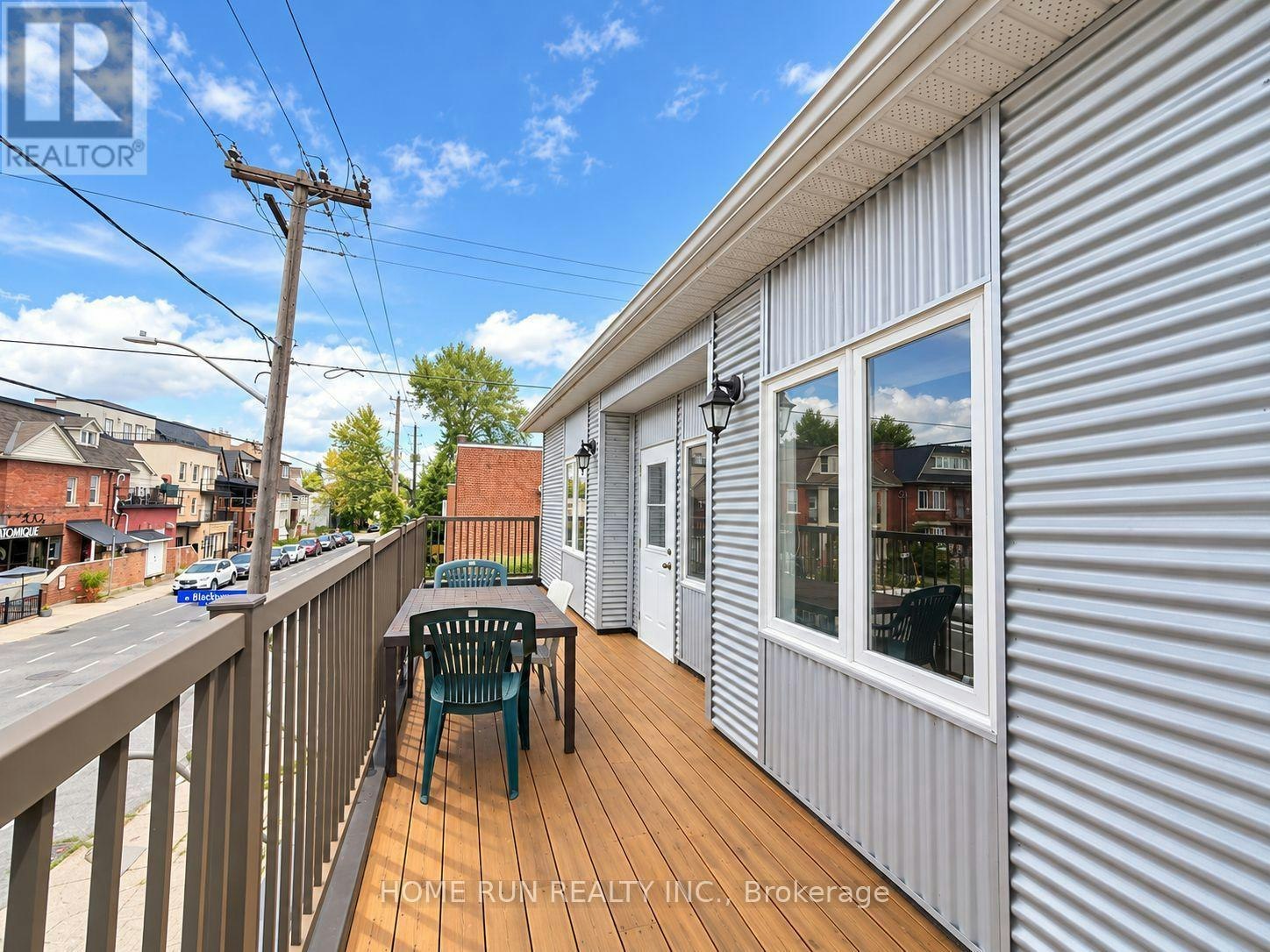 100 Blackburn Avenue, Ottawa, ON, K1N 8A7 - 22