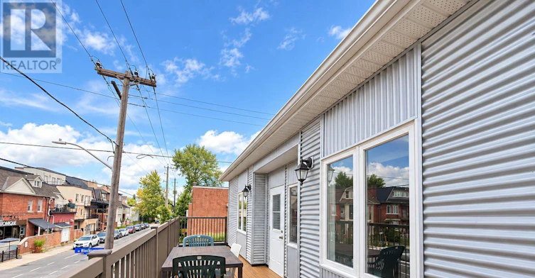 100 Blackburn Avenue, Ottawa, ON, K1N 8A7 - 22