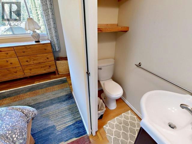 5836 Mowat Avenue, Powell River, BC, V8A 4C1 - 23