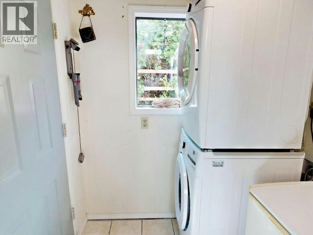 5836 Mowat Avenue, Powell River, BC, V8A 4C1 - 26
