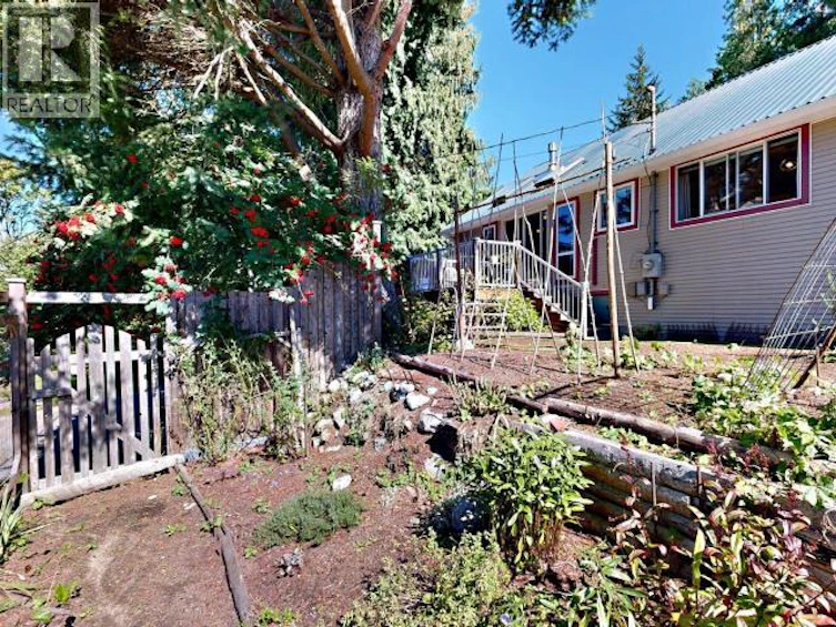 5836 Mowat Avenue, Powell River, BC, V8A 4C1 - 33