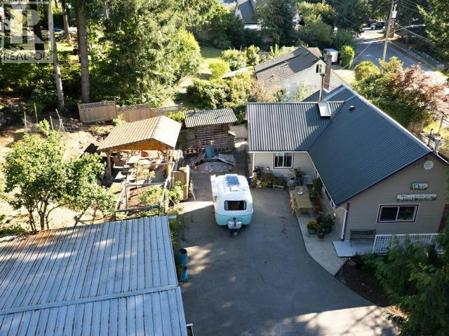 5836 Mowat Avenue, Powell River, BC, V8A 4C1 - 48
