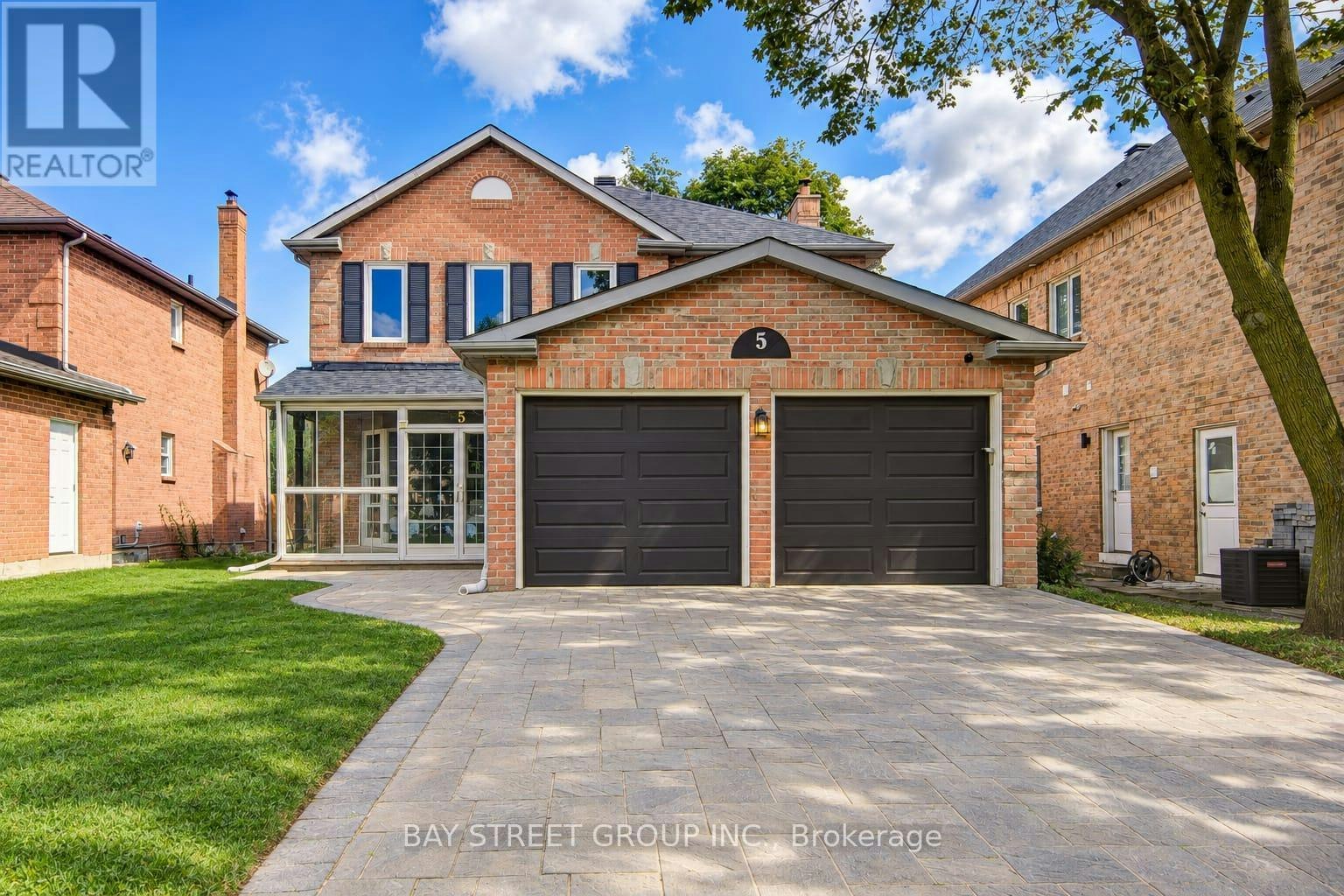 5 Captain Francis Drive, Markham, ON, L3R 9C7