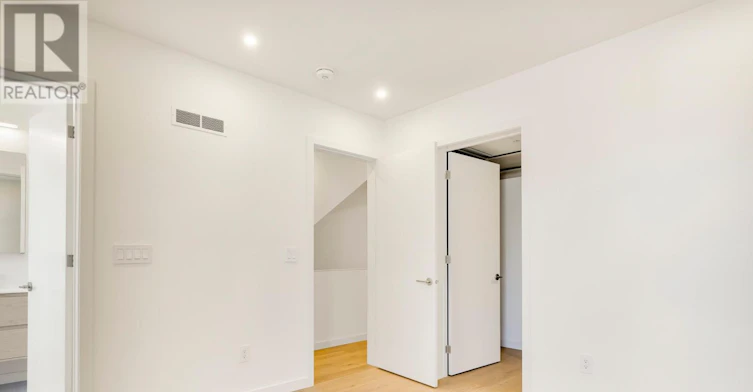 2-301 Keele Street, Toronto, ON, M6P 2K5 - 25