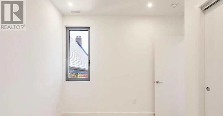 2-301 Keele Street, Toronto, ON, M6P 2K5 - 18
