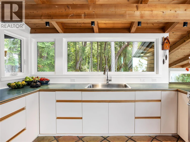 256 Forbes Drive, Thetis Island, BC, V0R 2Y0 - 7