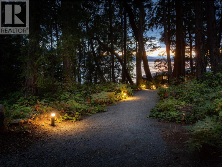 256 Forbes Drive, Thetis Island, BC, V0R 2Y0 - 2