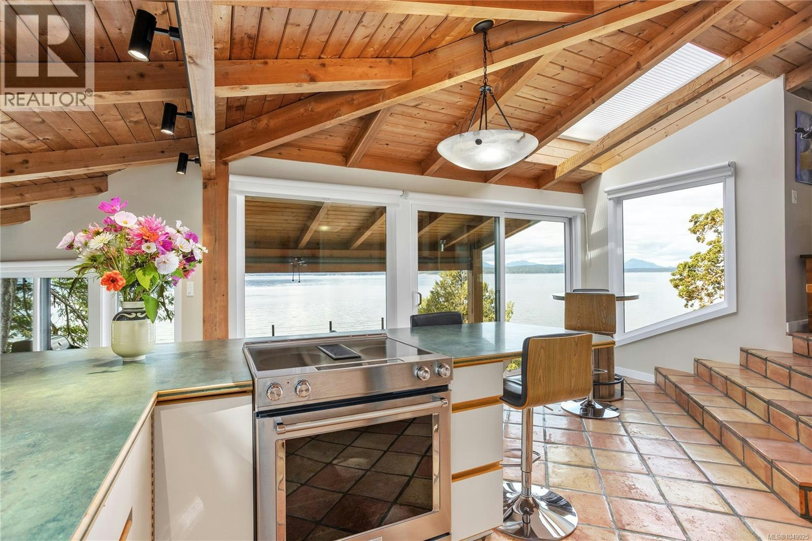 256 Forbes Drive, Thetis Island, BC, V0R 2Y0 - 8
