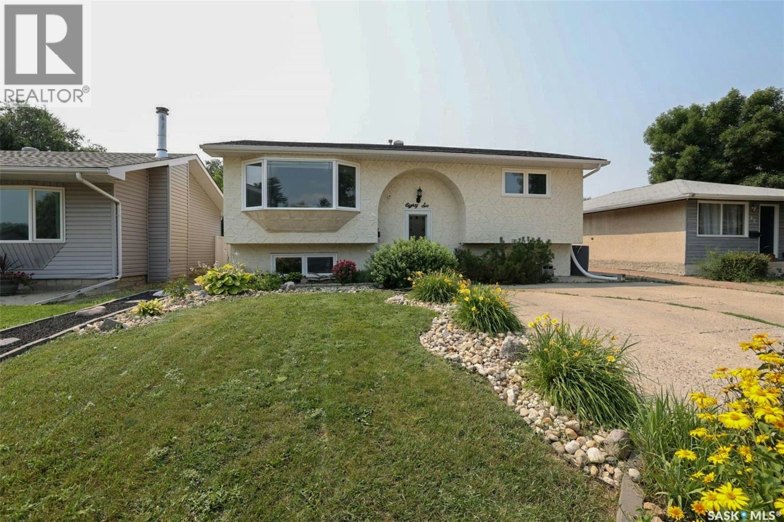 86 Straub Crescent, Regina, SK, S4T 6S6