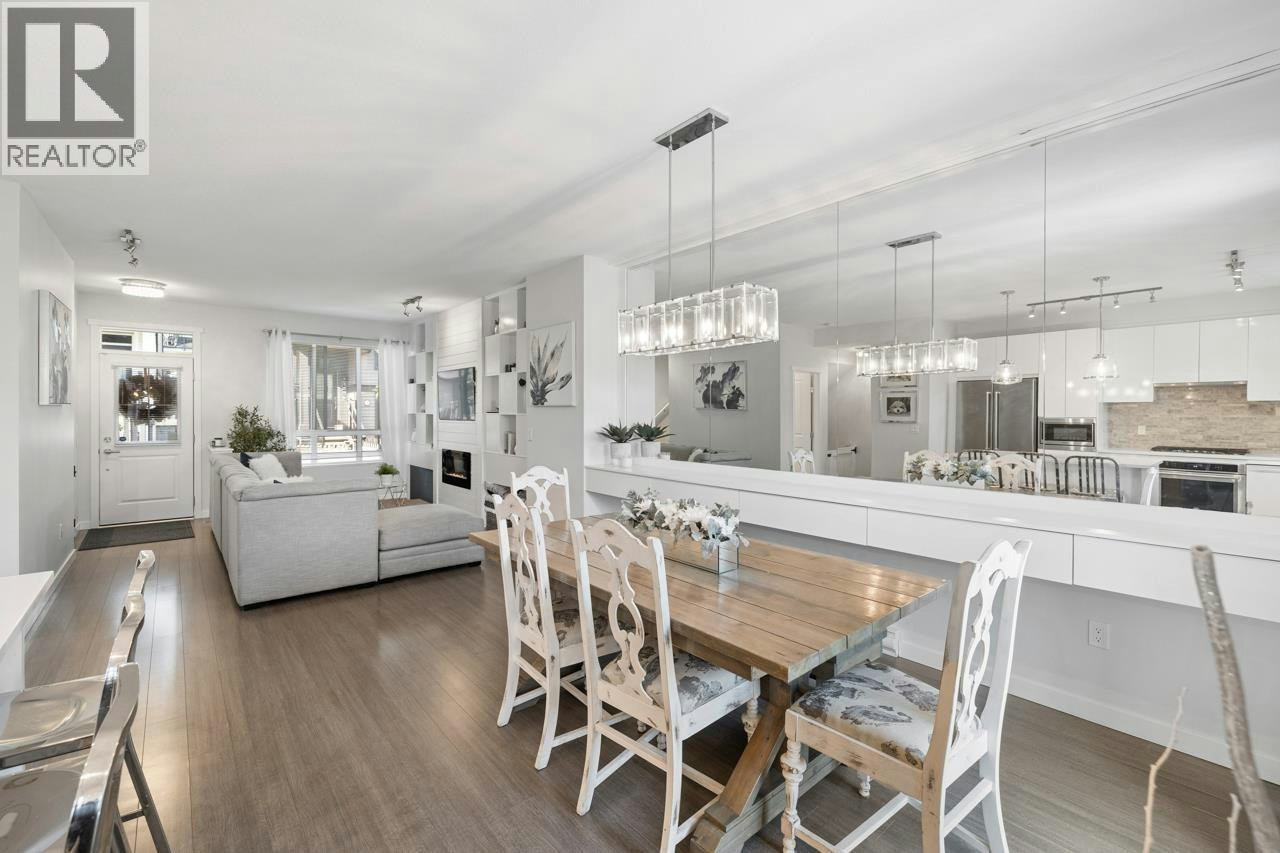 149-3500 Burke Village Promenade - 3