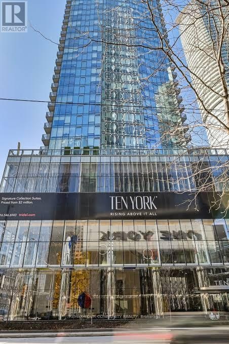 5410-10 York Street, Toronto, ON, M5J 0E1