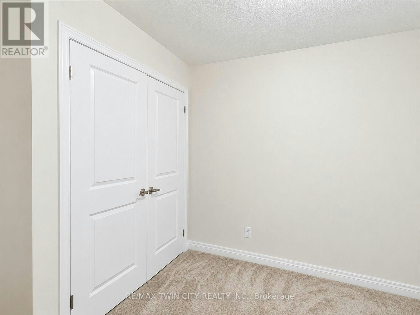 207 Broadacre Drive, Kitchener, ON, N2R 0S5 - 6