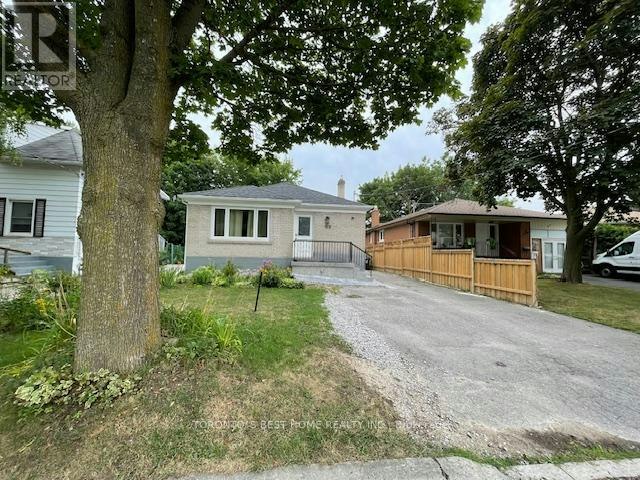 MAIN F-69 Madawaska Avenue, Toronto, ON, M2M 2R2