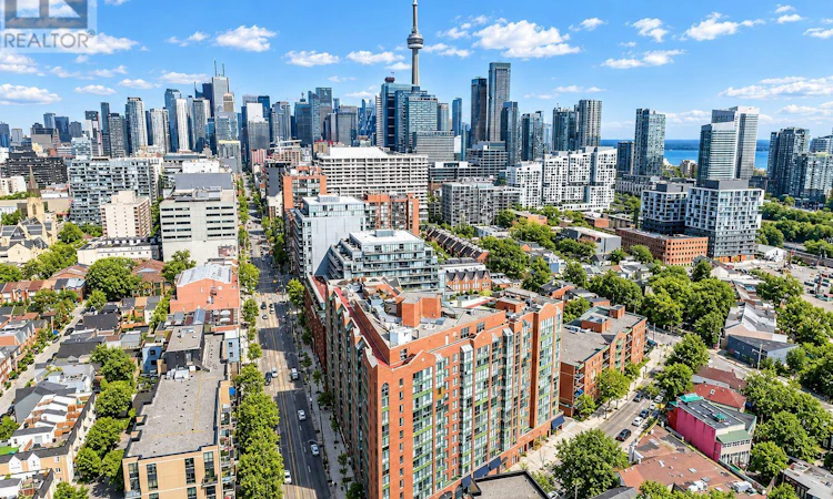1120-801 King Street W