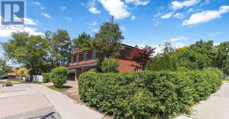 MAIN-220 Torresdale Avenue, Toronto, ON, M2R 3E8