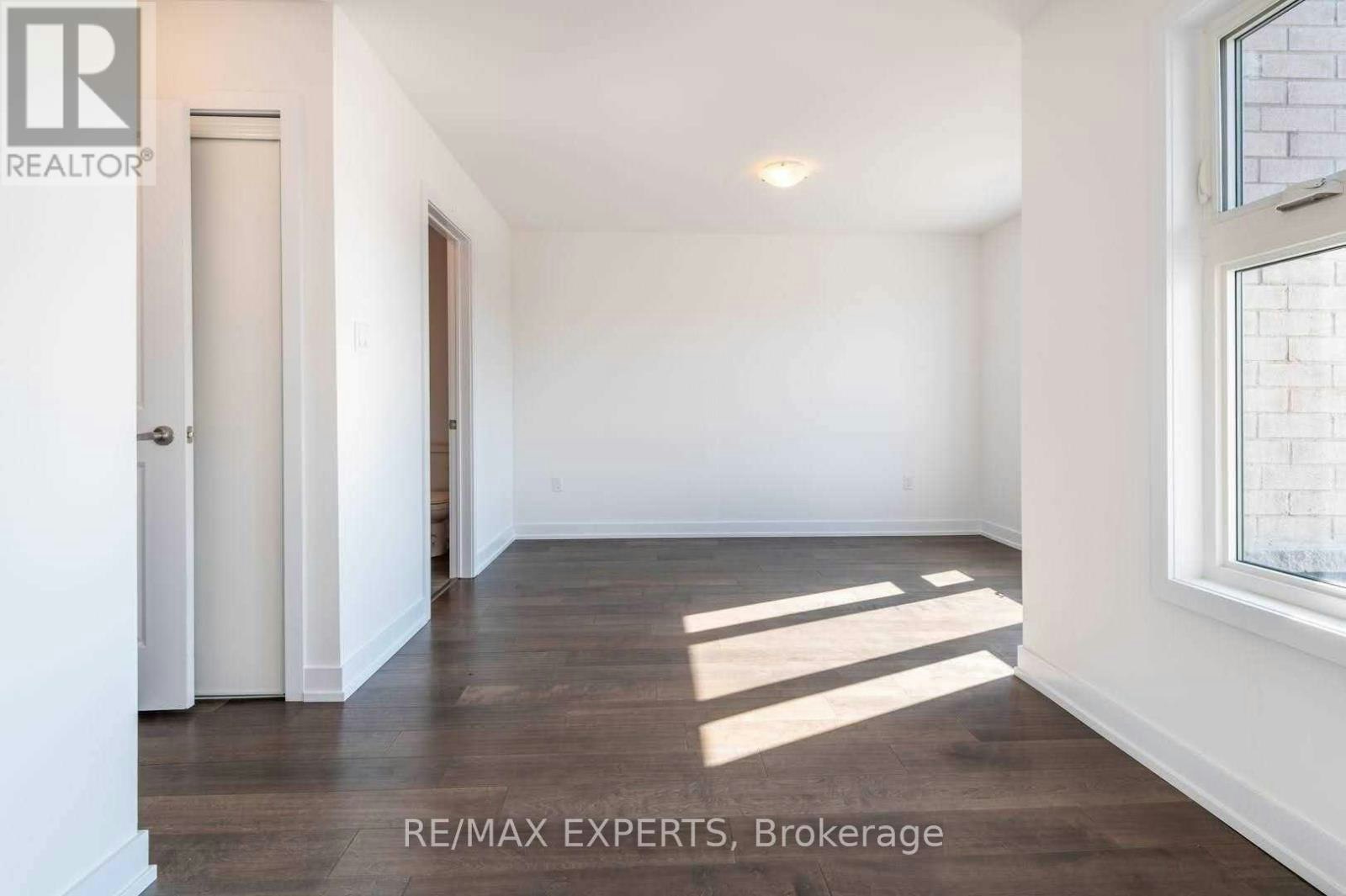 36 South Park Lane, Barrie, ON, L9J 0M8 - 4