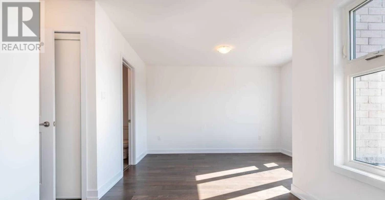 36 South Park Lane, Barrie, ON, L9J 0M8 - 4