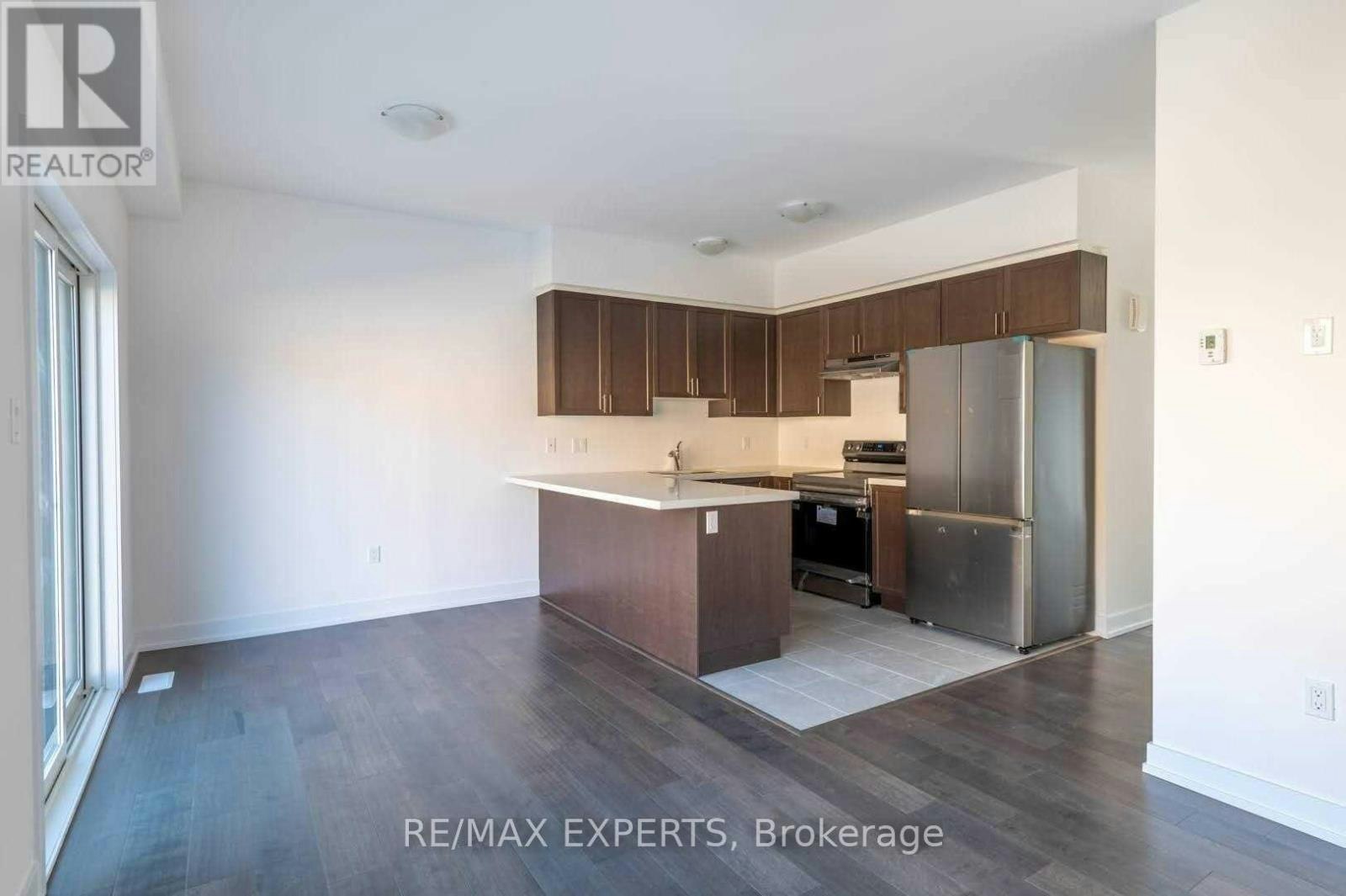 36 South Park Lane, Barrie, ON, L9J 0M8