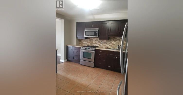 ROOM-1452 Creditwoodlands Court, Mississauga, ON, L5C 3J5 - 3