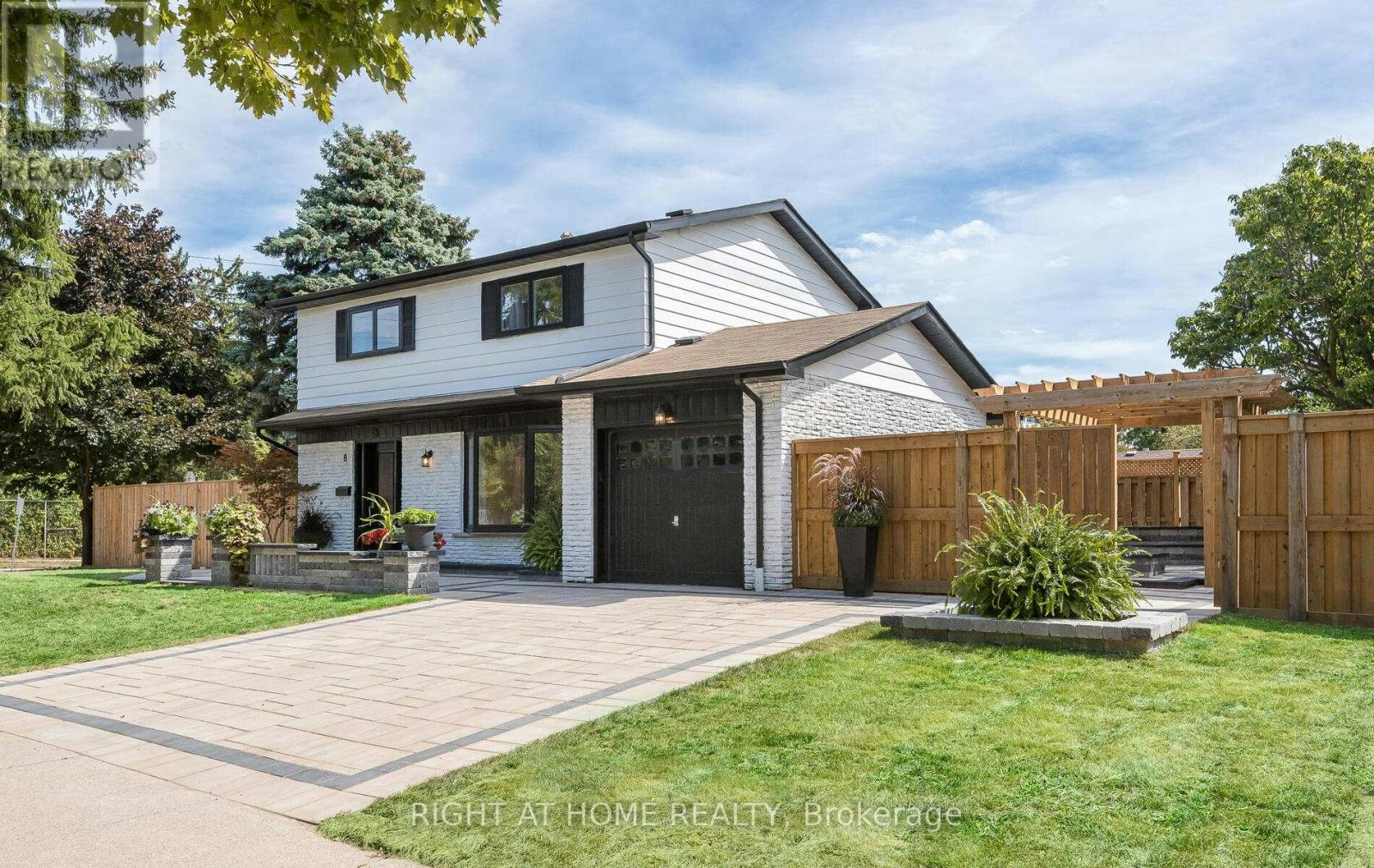 8 Culham Street, Oakville, ON, L6H 1G4