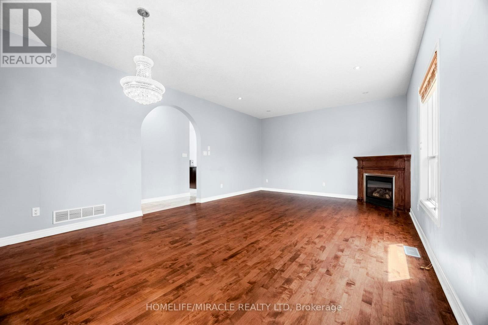 4 Clairfields Drive W, Guelph, ON, N1G 5H5 - 7