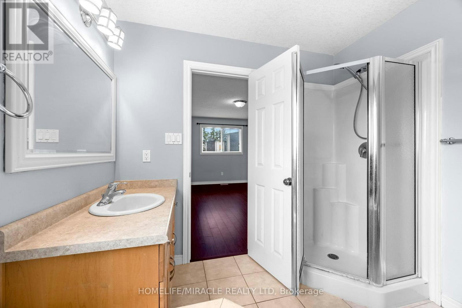 4 Clairfields Drive W, Guelph, ON, N1G 5H5 - 30