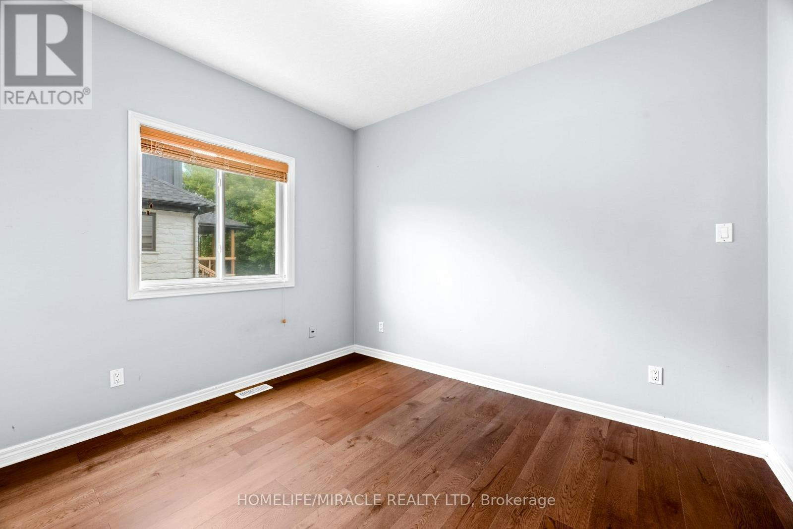 4 Clairfields Drive W, Guelph, ON, N1G 5H5 - 11