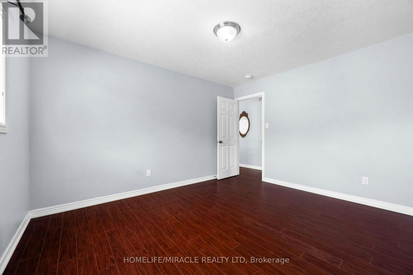 4 Clairfields Drive W, Guelph, ON, N1G 5H5 - 38