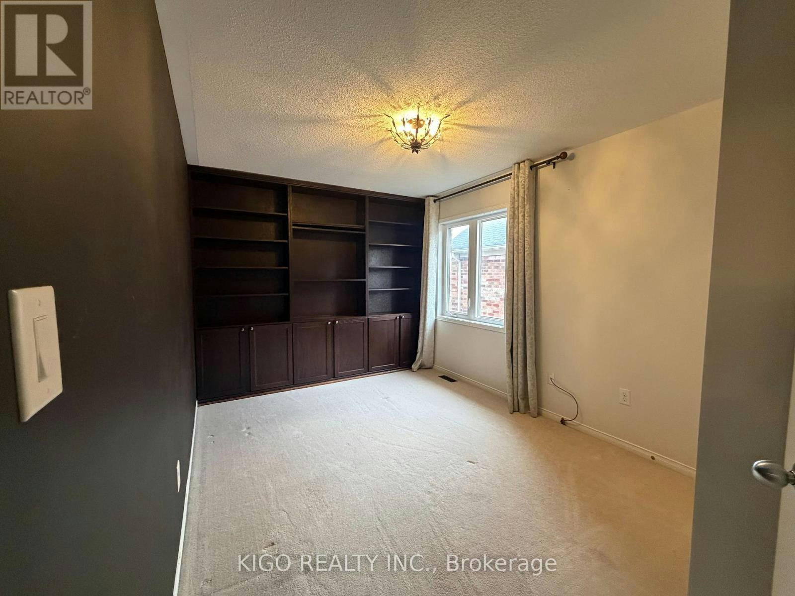 21 Summerside Avenue, Whitby, ON, L1R 0G3 - 14