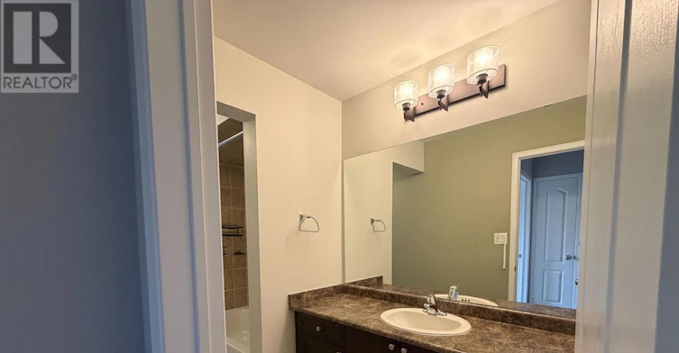 21 Summerside Avenue, Whitby, ON, L1R 0G3 - 18