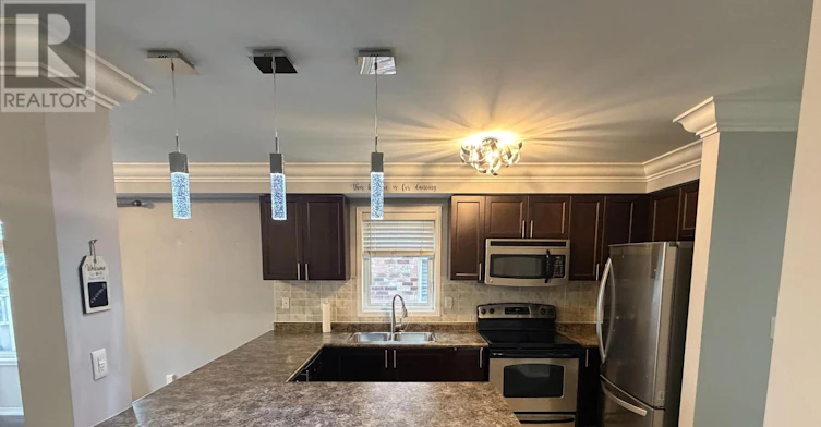 21 Summerside Avenue, Whitby, ON, L1R 0G3 - 5