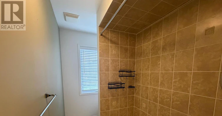 21 Summerside Avenue, Whitby, ON, L1R 0G3 - 19