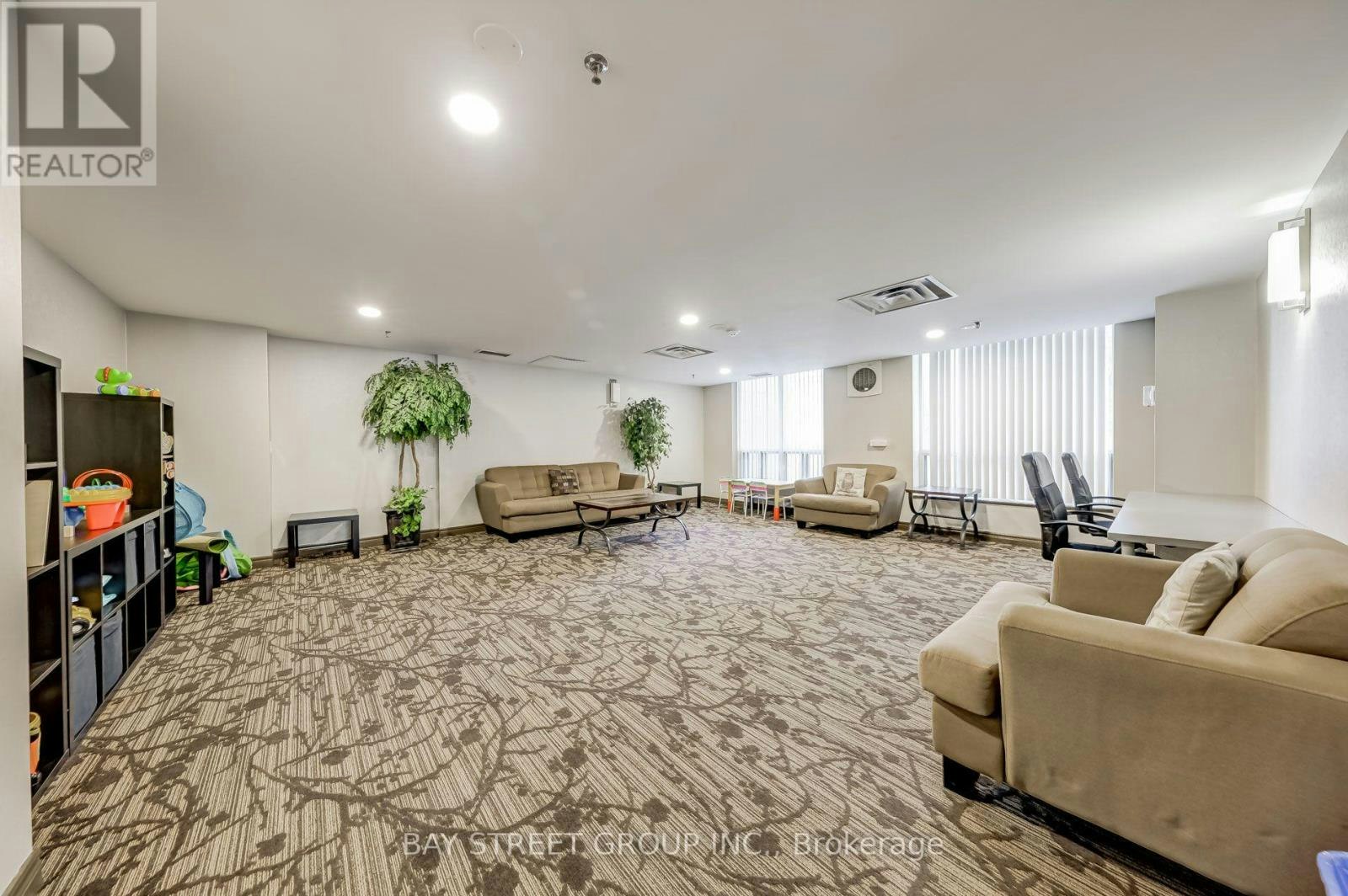812-20 Olive Avenue, Toronto, ON, M2N 7G5 - 14