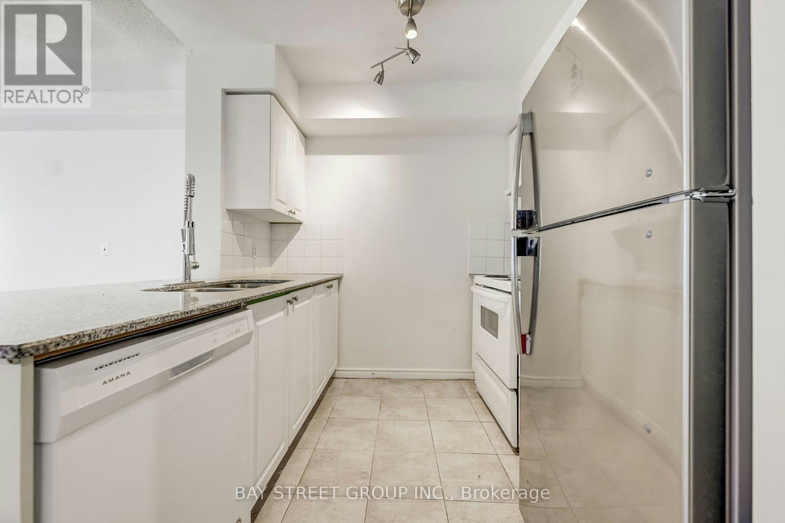 812-20 Olive Avenue, Toronto, ON, M2N 7G5 - 22